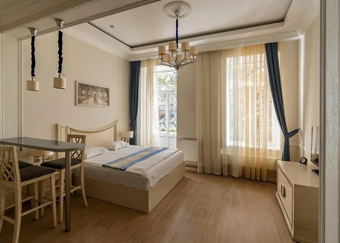 Metro Hotel Apartments photo